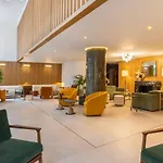 Business Hotel