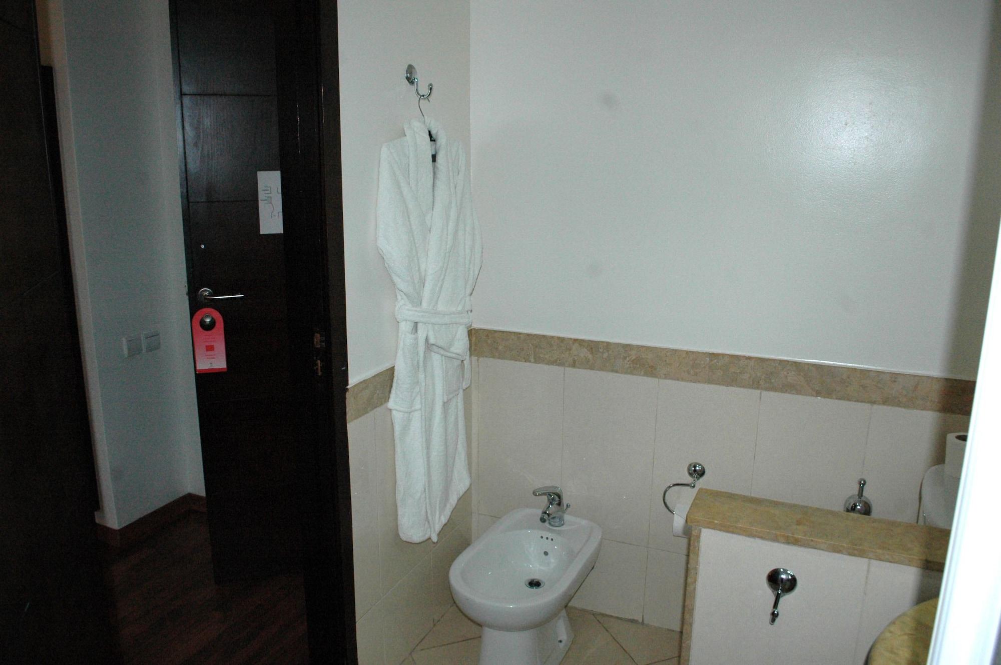 Business Hotel 4*