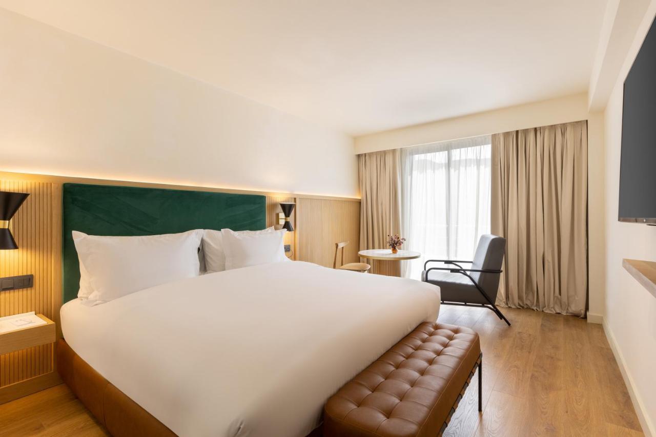Business Hotel
